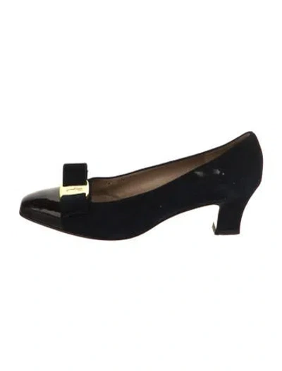 Pre-owned Ferragamo Vara Bow Accent Suede Pumps In Multi