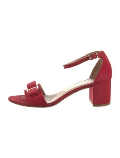 Pre-owned Ferragamo Vara Bow Accent Suede Sandals In Red