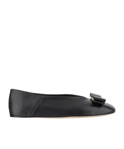 Ferragamo Vara Bow Ballerinas In Black
