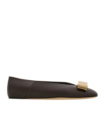 Ferragamo Vanna Vara Bow Leather Ballet Flats In Grey