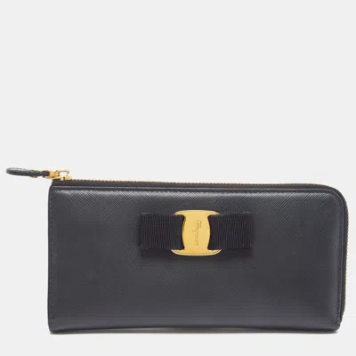 Pre-owned Ferragamo Vara Bow Black Leather Continental Wallet