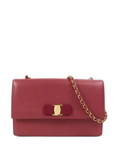 Pre-owned Ferragamo Vara Bow Chain Shoulder Bag In Red