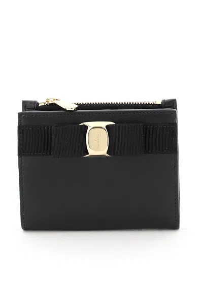 Ferragamo Vara Bow Compact Wallet In Black