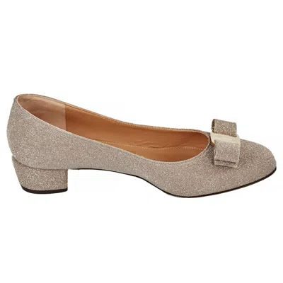 Ferragamo Vara Bow Glitter Pumps In Gray