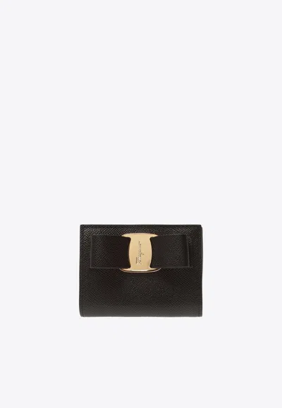 Ferragamo Vara Bow Leather Wallet In Black