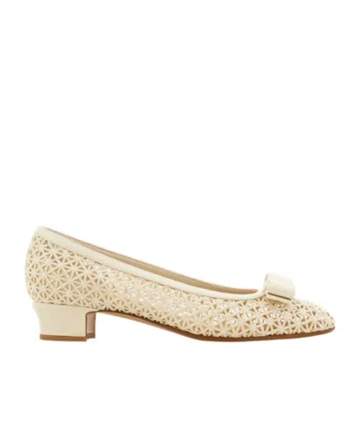 Ferragamo Vara Bow Pump In Neutral