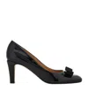 Ferragamo Vara Bow Pump Shoecarla In Black