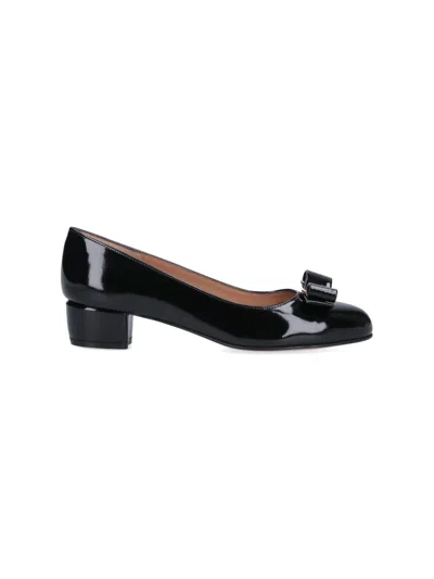Ferragamo Vara Bow Pumps In Black