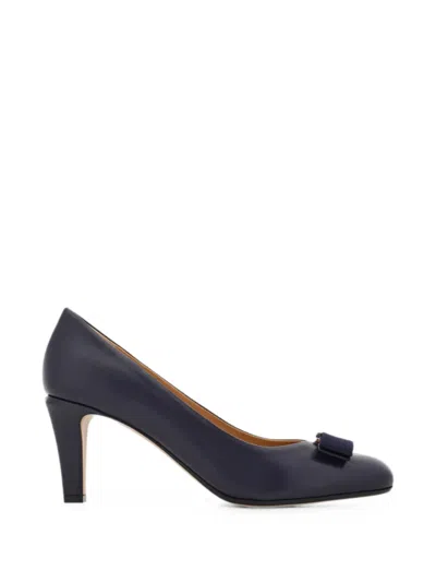 Ferragamo Escarpin Naud Vara Bleu Taille 41 In Blue