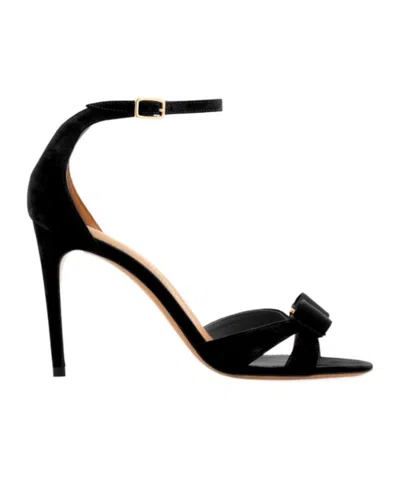 Ferragamo Vara Bow Embellished Sandal In Black