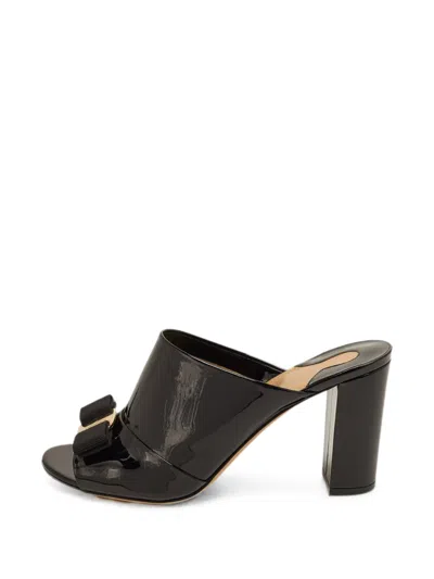 Pre-owned Ferragamo Vara Bow Sandals In Black
