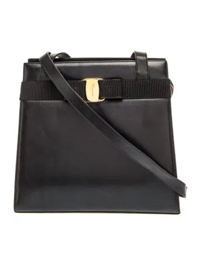 Pre-owned Ferragamo Vara Bow Shoulder Bag In Black