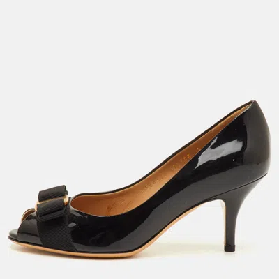 Pre-owned Ferragamo Vara Bow Size 35.5 Black Patent Leather Peep Toe Pumps