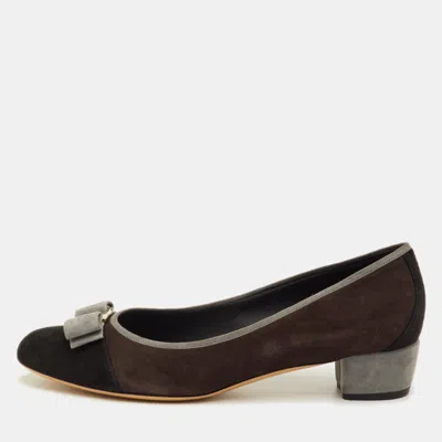Pre-owned Ferragamo Vara Bow Size 41 Multicolor Suede Block Heel Pumps