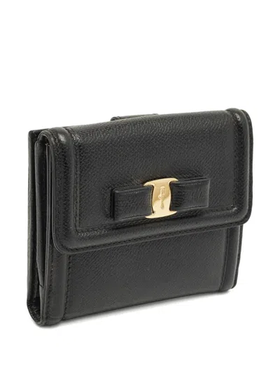 Pre-owned Ferragamo Vara Bow Wallet In Black