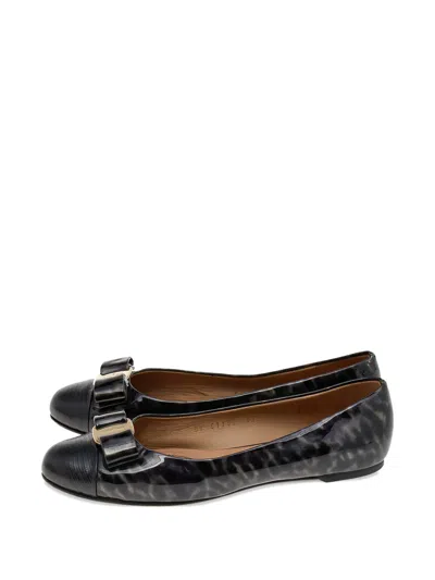 Pre-owned Ferragamo Vara Bow-detail Ballet Flats In Black