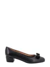 Ferragamo Signature Bow Pumps With Low Block Heel In Black