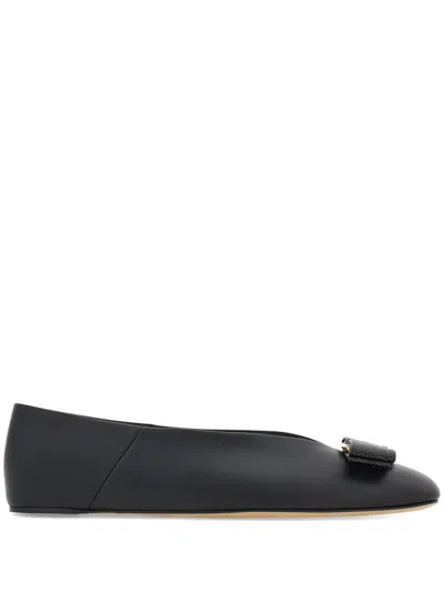 Ferragamo Vanna Vara Bow Ballet Flats In Calf Leather In Black