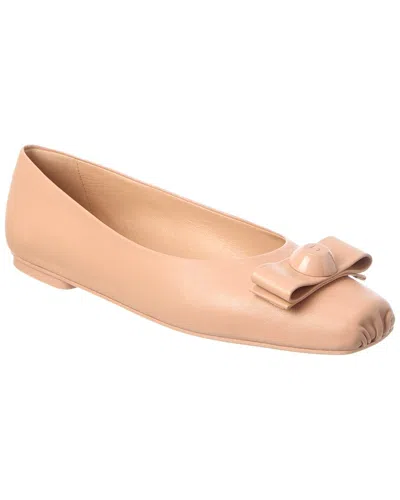 Ferragamo Vara Leather Ballet Flat In Neutral