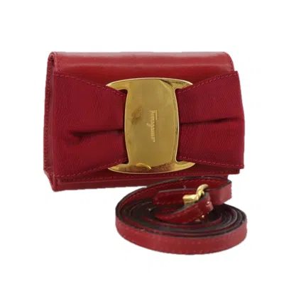 Pre-owned Ferragamo Vara Leather Clutch Bag () In Red