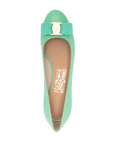 Ferragamo Vara Leather Pumps In Green