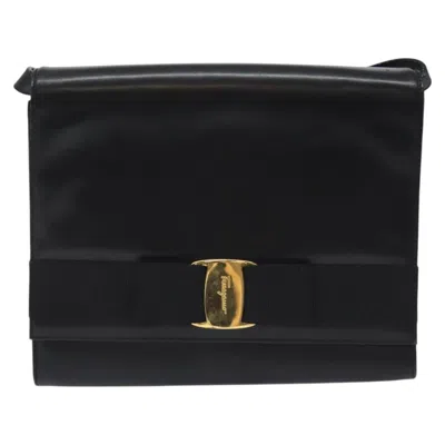 Pre-owned Ferragamo Vara Leather Shoulder Bag () In Black