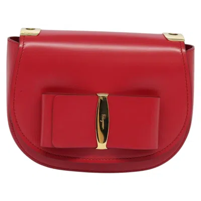 Pre-owned Ferragamo Vara Leather Shoulder Bag () In Red