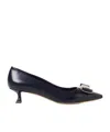 Ferragamo Women's New Vara Plate Low Heel Pump In Black