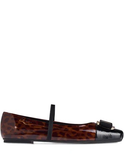 FERRAGAMO VARA PLATE PATENT-LEATHER BALLET FLATS