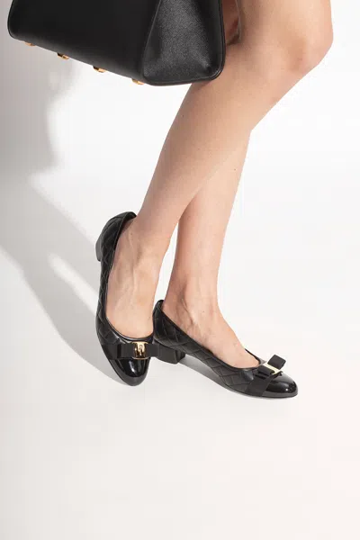 Ferragamo ‘vara' Pumps In Black