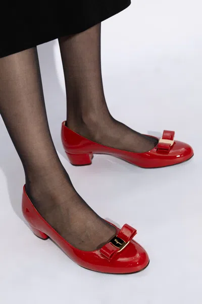 Ferragamo 'vara' Pumps In Red