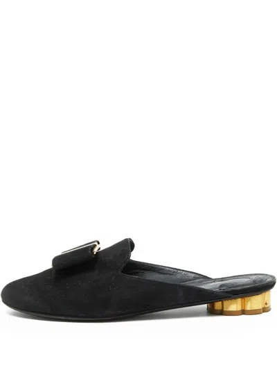 Pre-owned Ferragamo Vara Suede Mules