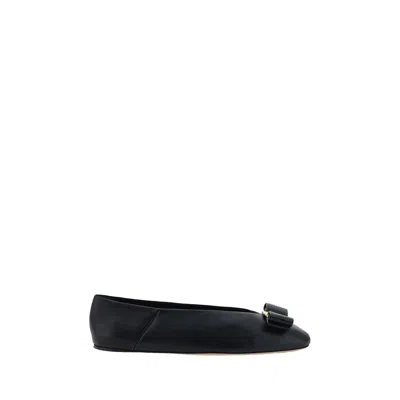 Ferragamo Vara Women's Ballerinas In Black