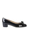 Ferragamo Vara Bow-embellished Patent-leather Pumps In Black