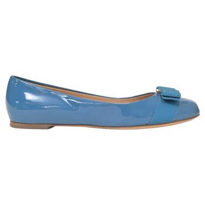 Ferragamo Varina Bow Ballet In Blue Patent Leather