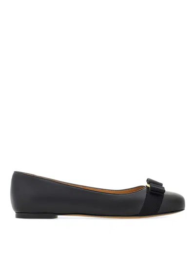 Ferragamo Varina Flats In Camel