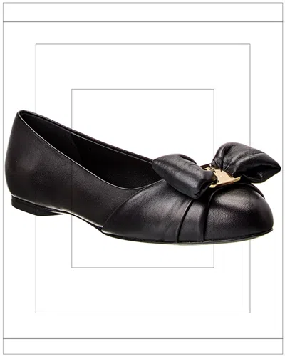 Ferragamo Varina Leather Flat In Black