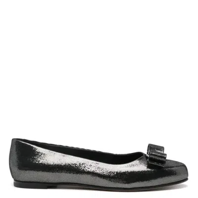 Ferragamo Varina Metallic Leather Ballet Flats In Black