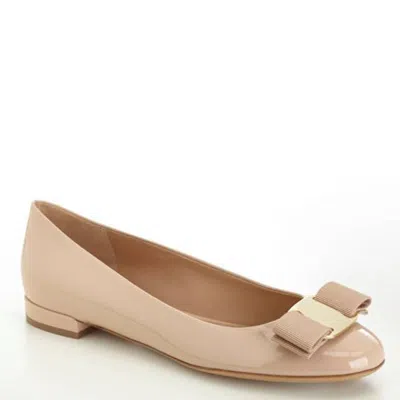 Ferragamo Varina Patent Leather Ballet Flats In Neutral