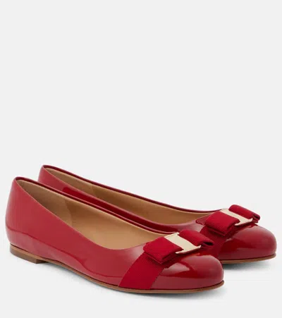 Ferragamo Varina Flat Ballerina Shoes In Red