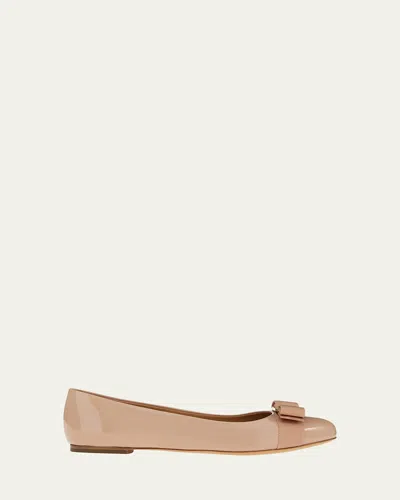 Ferragamo Varina Patent Leather Bow Ballerina Flats In Gold