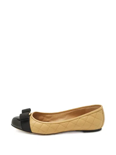 Pre-owned Ferragamo Varina Quilted Bow Ballet Flat In Neutral