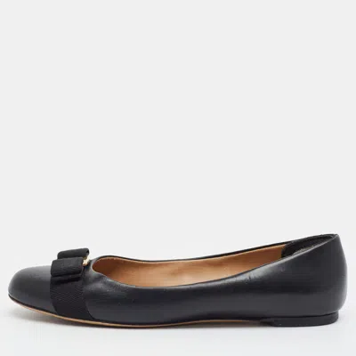 Pre-owned Ferragamo Varina Size 38 Black Leather Ballet Flats