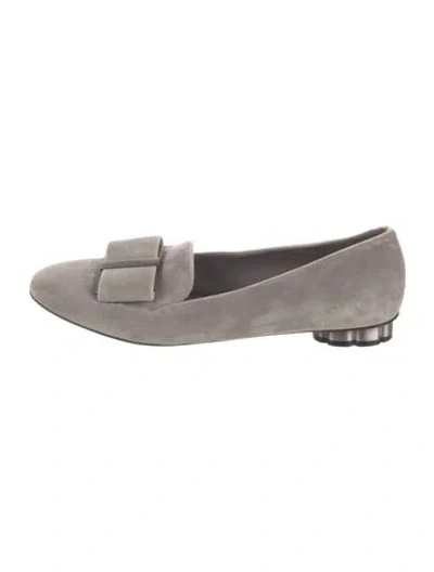 Pre-owned Ferragamo Velvet Bow Accents Loafers In Green
