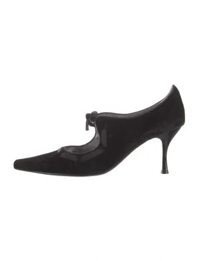 Pre-owned Ferragamo Velvet Bow Accents Pumps In Black