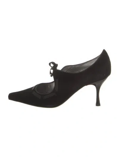 Pre-owned Ferragamo Velvet Bow Accents Pumps In Black