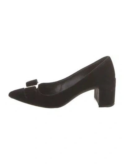 Pre-owned Ferragamo Velvet Bow Accents Pumps In Black