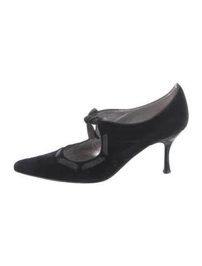 Pre-owned Ferragamo Velvet Bow Accents Pumps In Black
