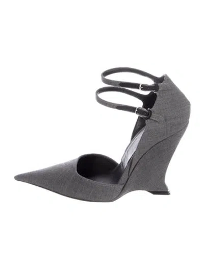 Pre-owned Ferragamo Velvet D'orsay Pumps In Gray