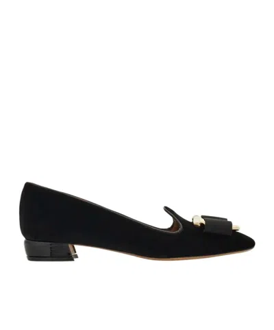 Ferragamo Velvet Pump With Maxi Gancini Detail In Black